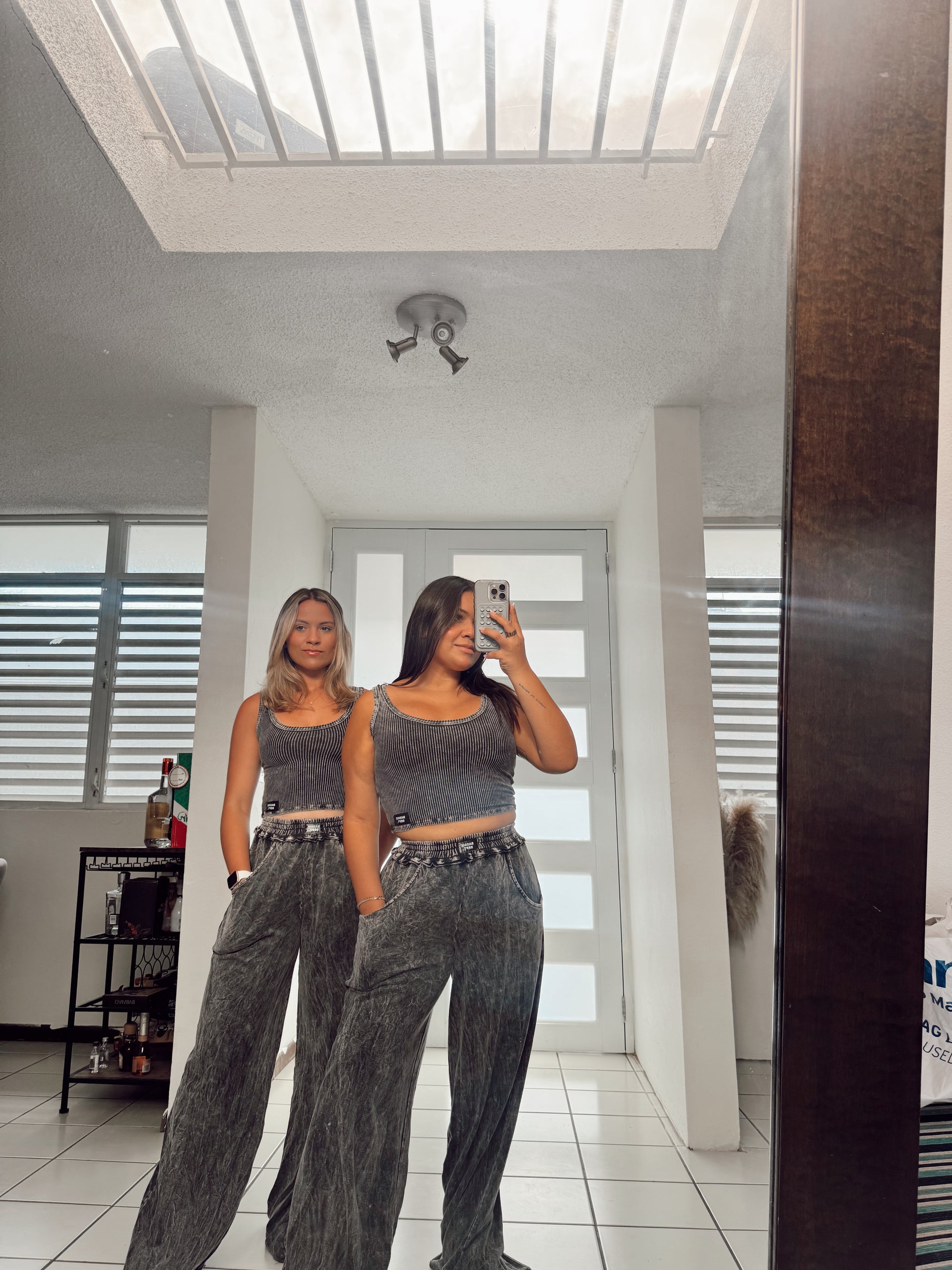 Cara Set