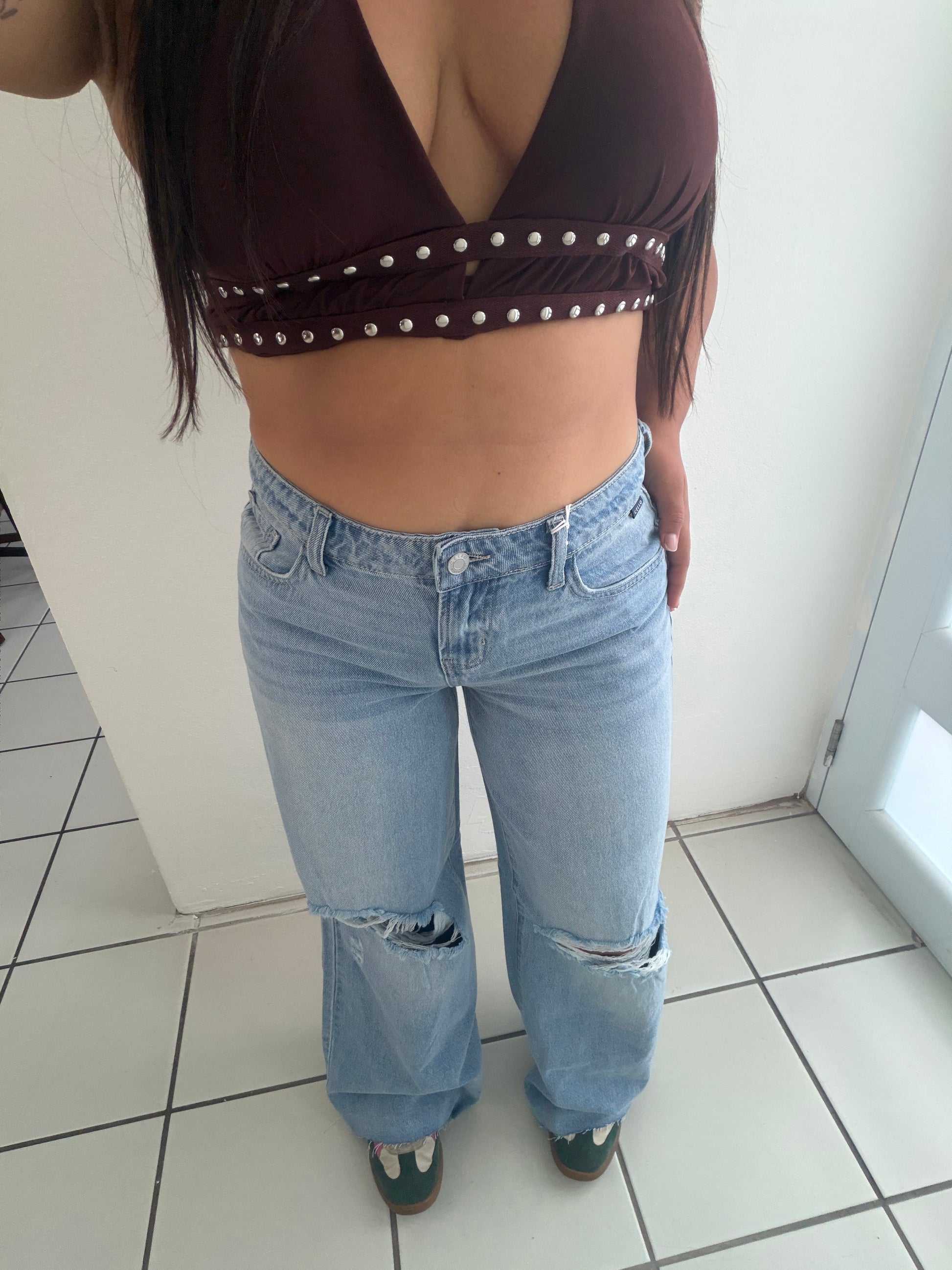 LOW RISE WIDE LEG JEAN